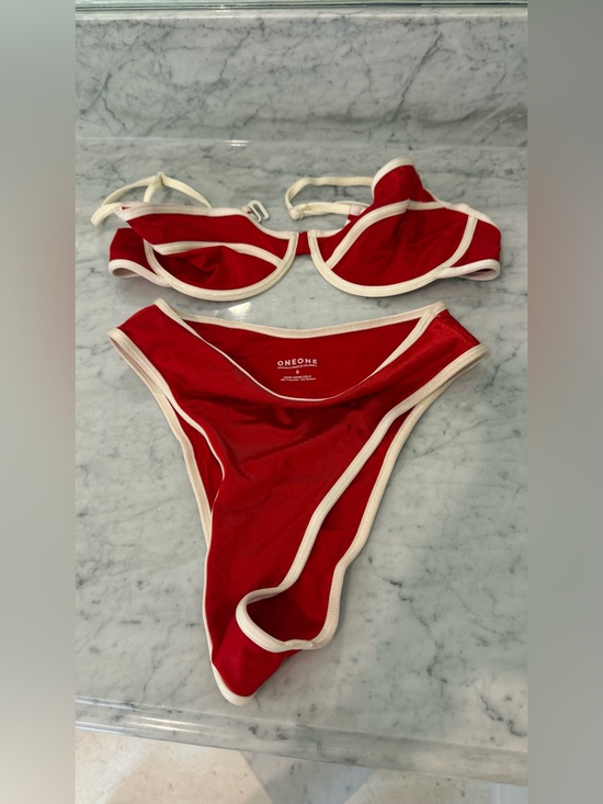 Oneone Other - ONEONE Red Contrast-Trim Bikini Set